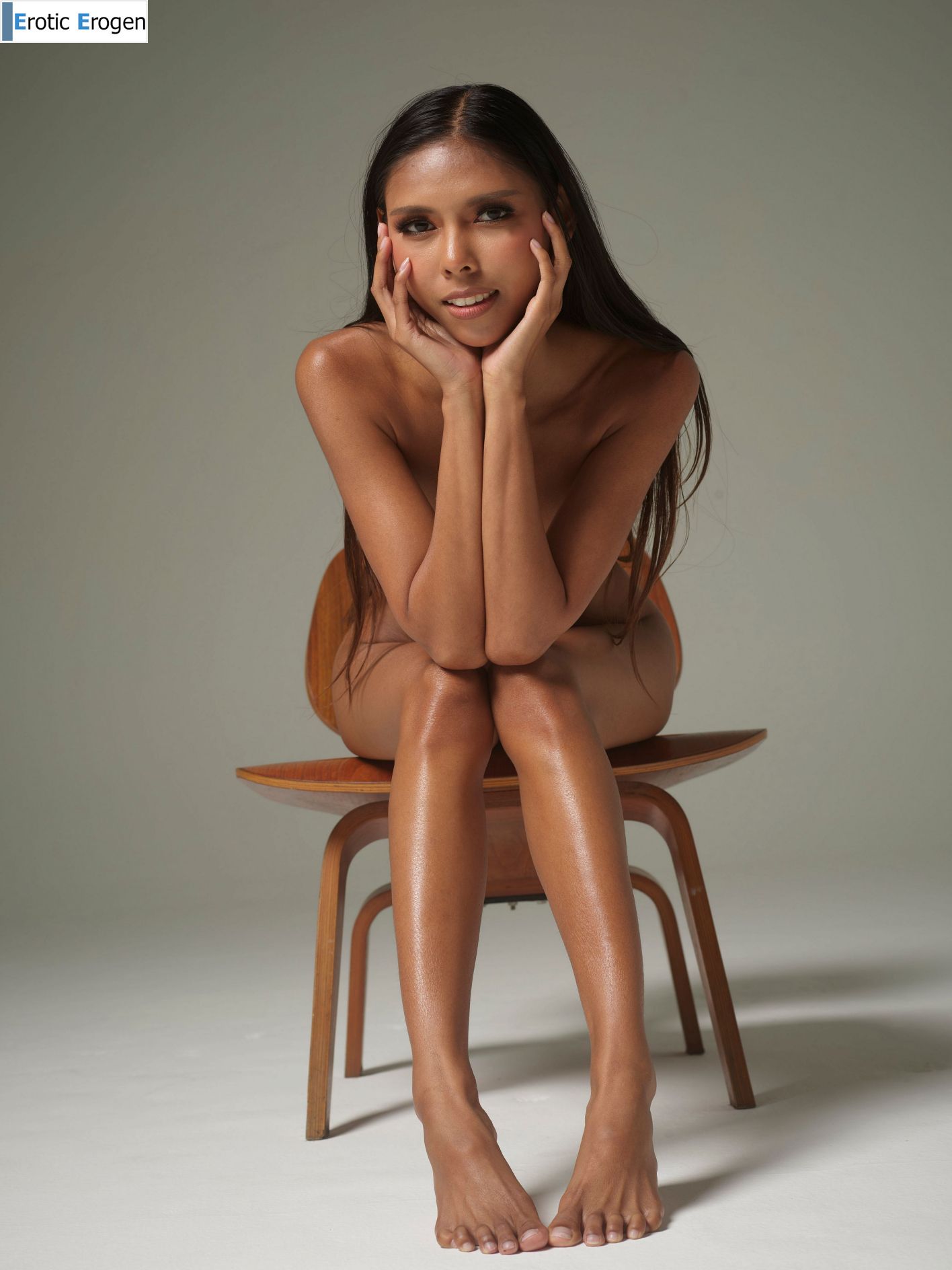 Allie Asia in Erotic Art. Picture 22