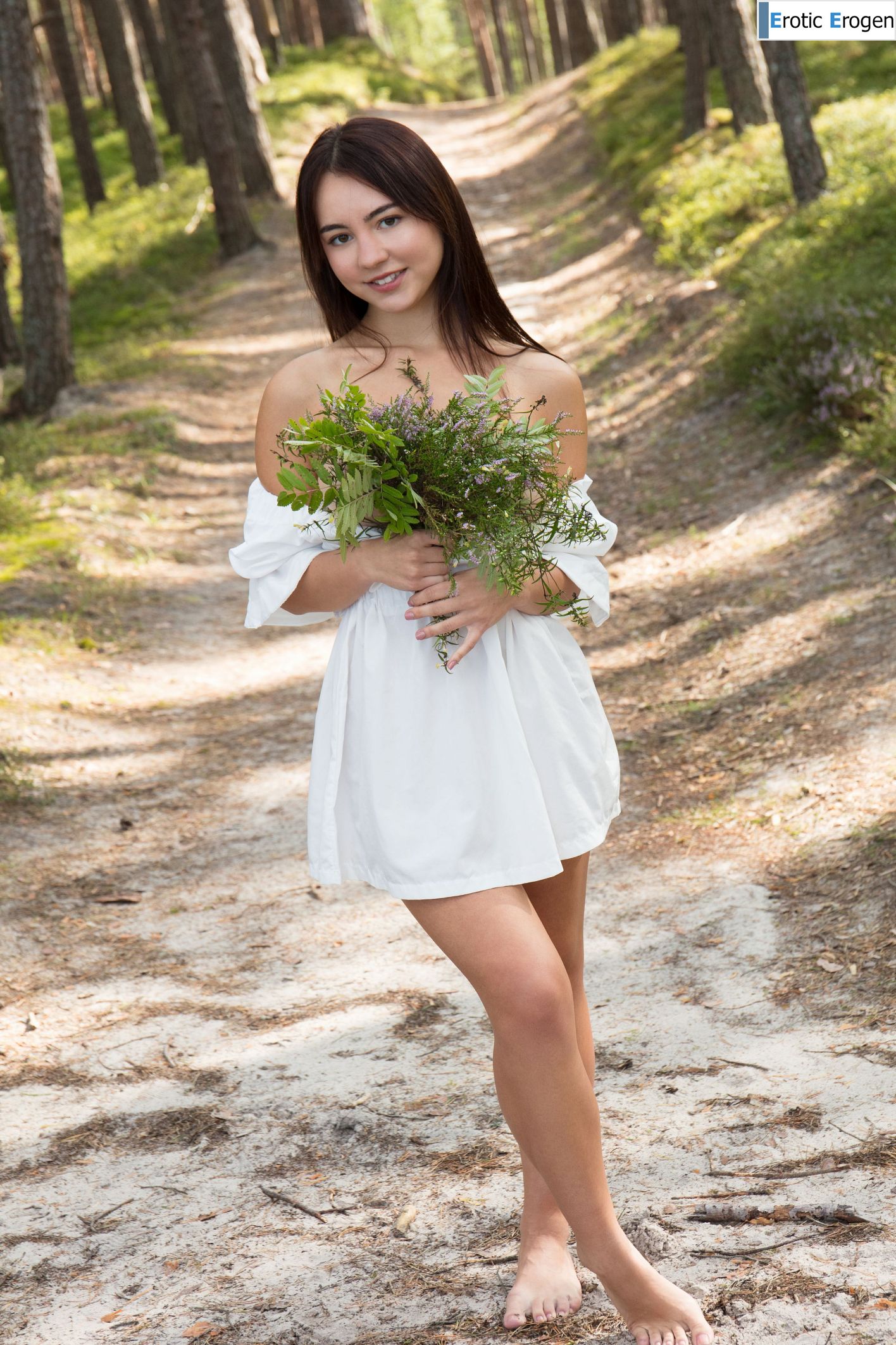 Dellia in Dellia&apos;s Debut. Picture 12