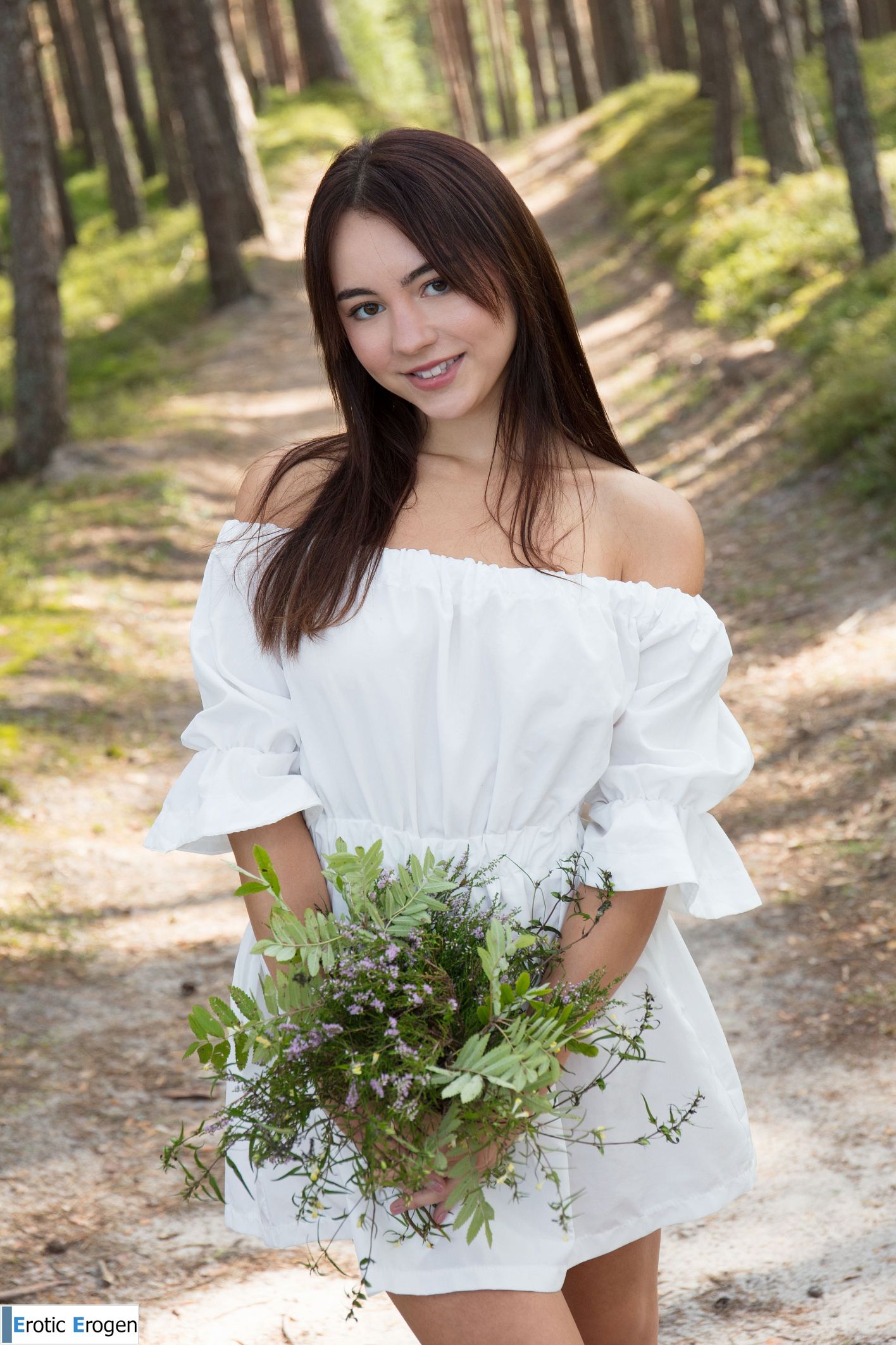Dellia in Dellia&apos;s Debut. Picture 3