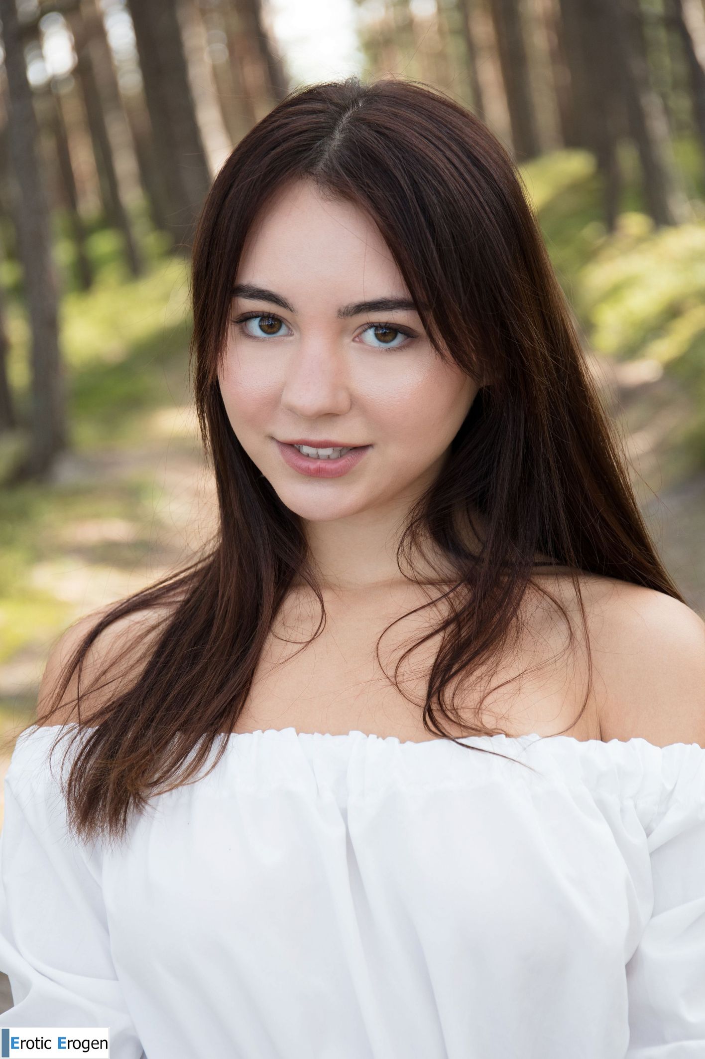 Dellia in Dellia&apos;s Debut. Picture 4