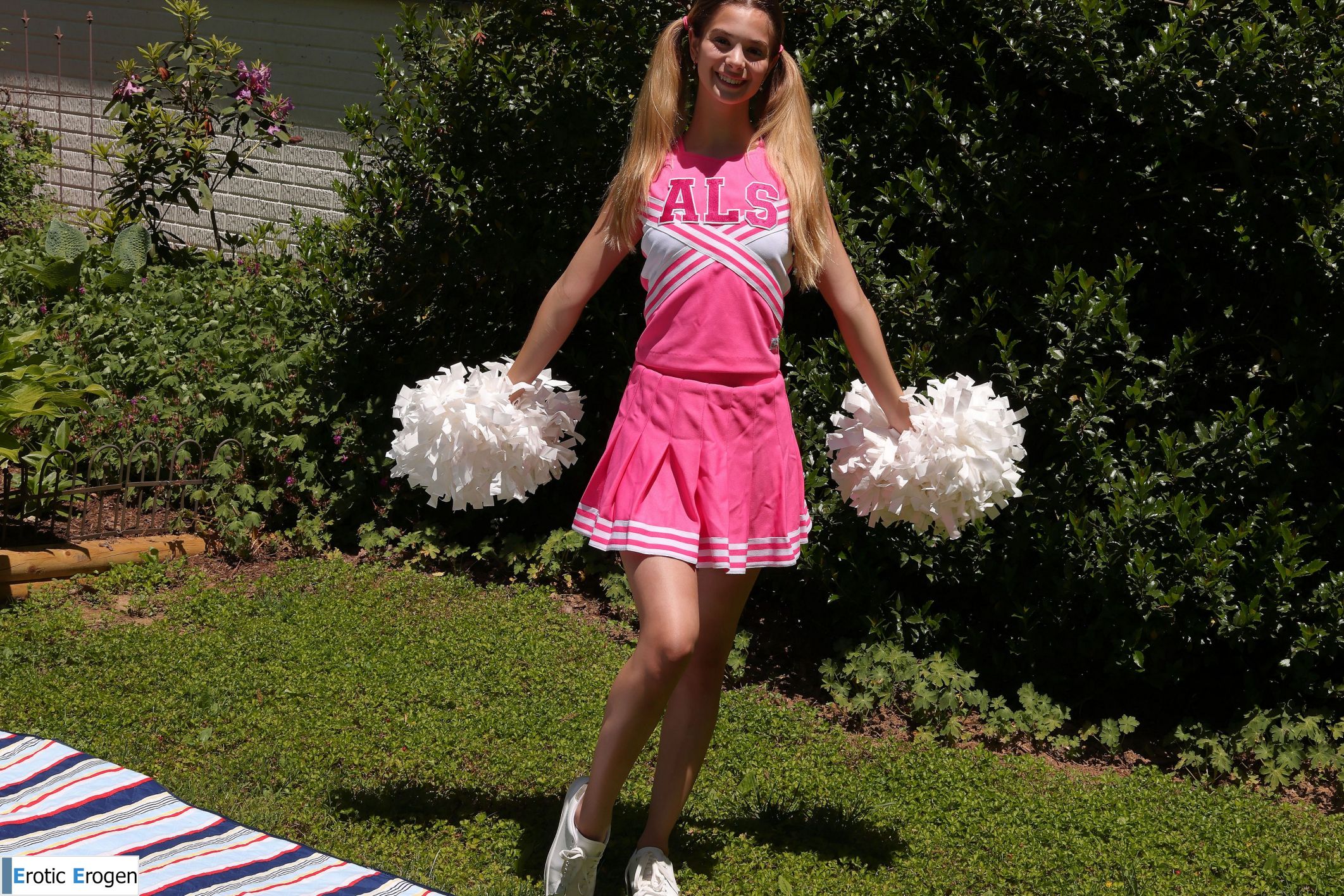 Molly Little in Cheery Disposition. Picture 2