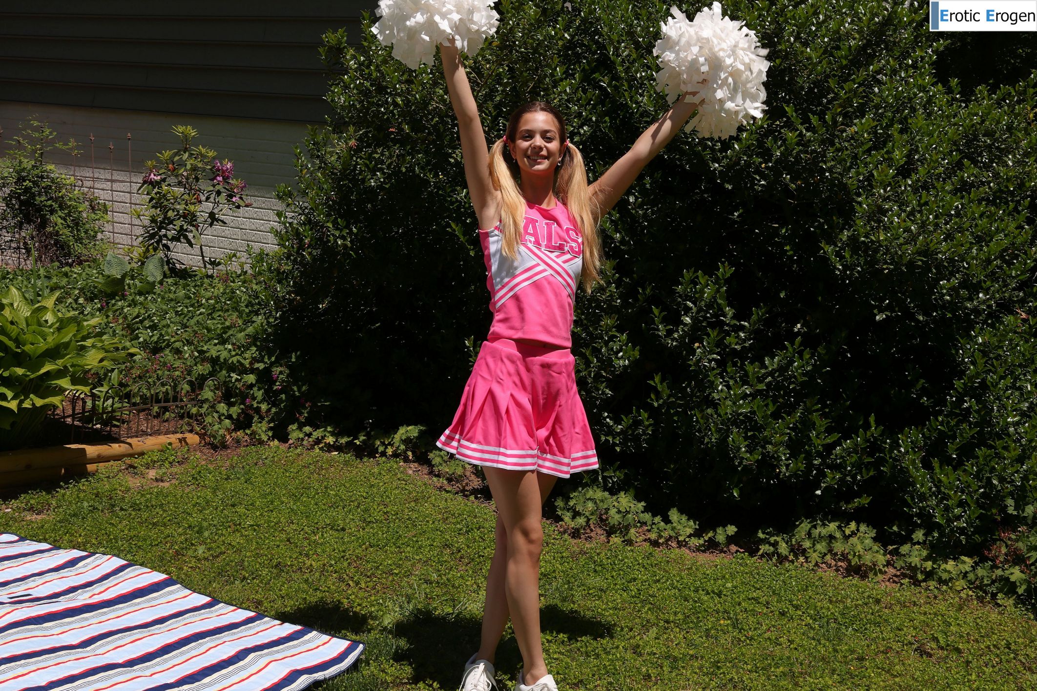 Molly Little in Cheery Disposition. Picture 3