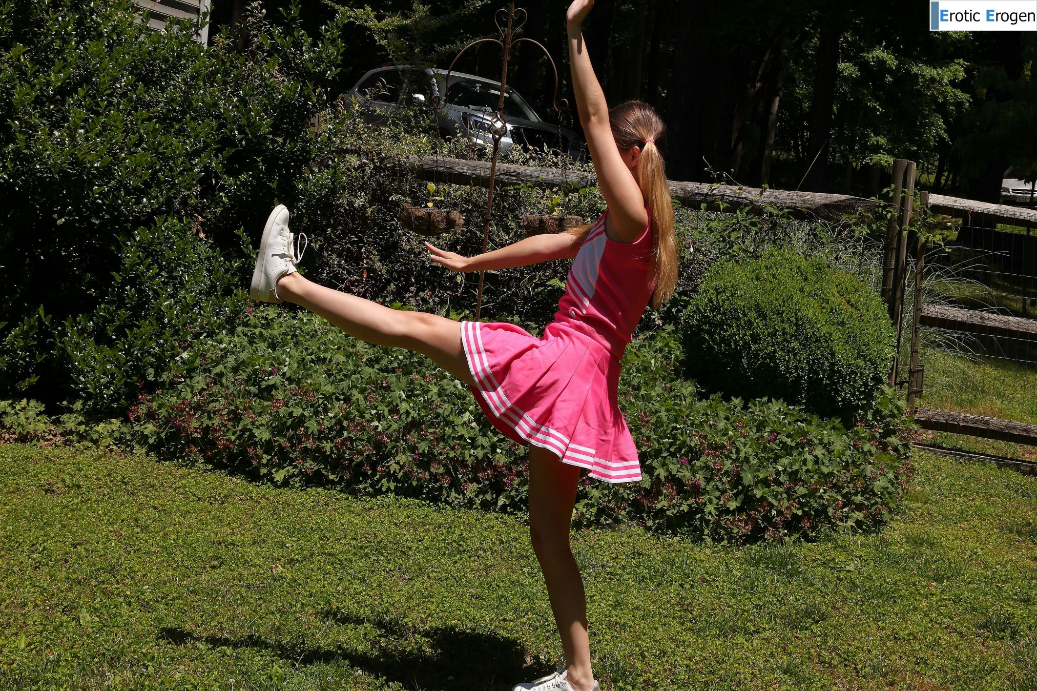Molly Little in Cheery Disposition. Picture 7