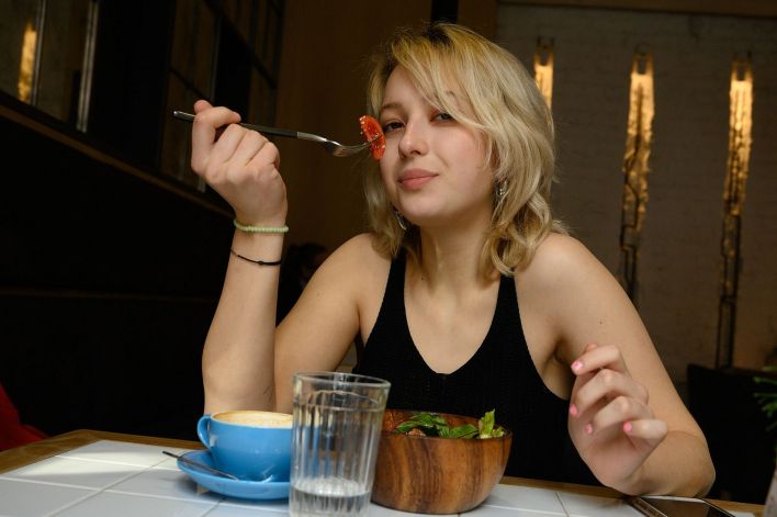 Taya Helenova in Cake And Salad. Эскиз 26