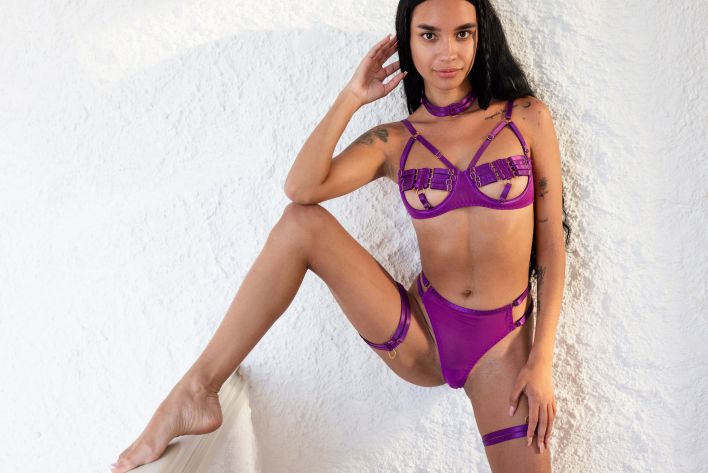 Dulce in Erotic In Purple. Thumb 4