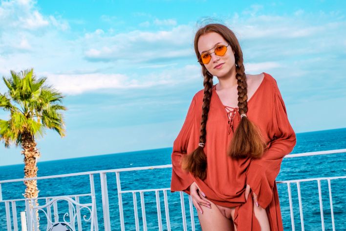 Lola Jolie in Ocean Darling. Эскиз 4