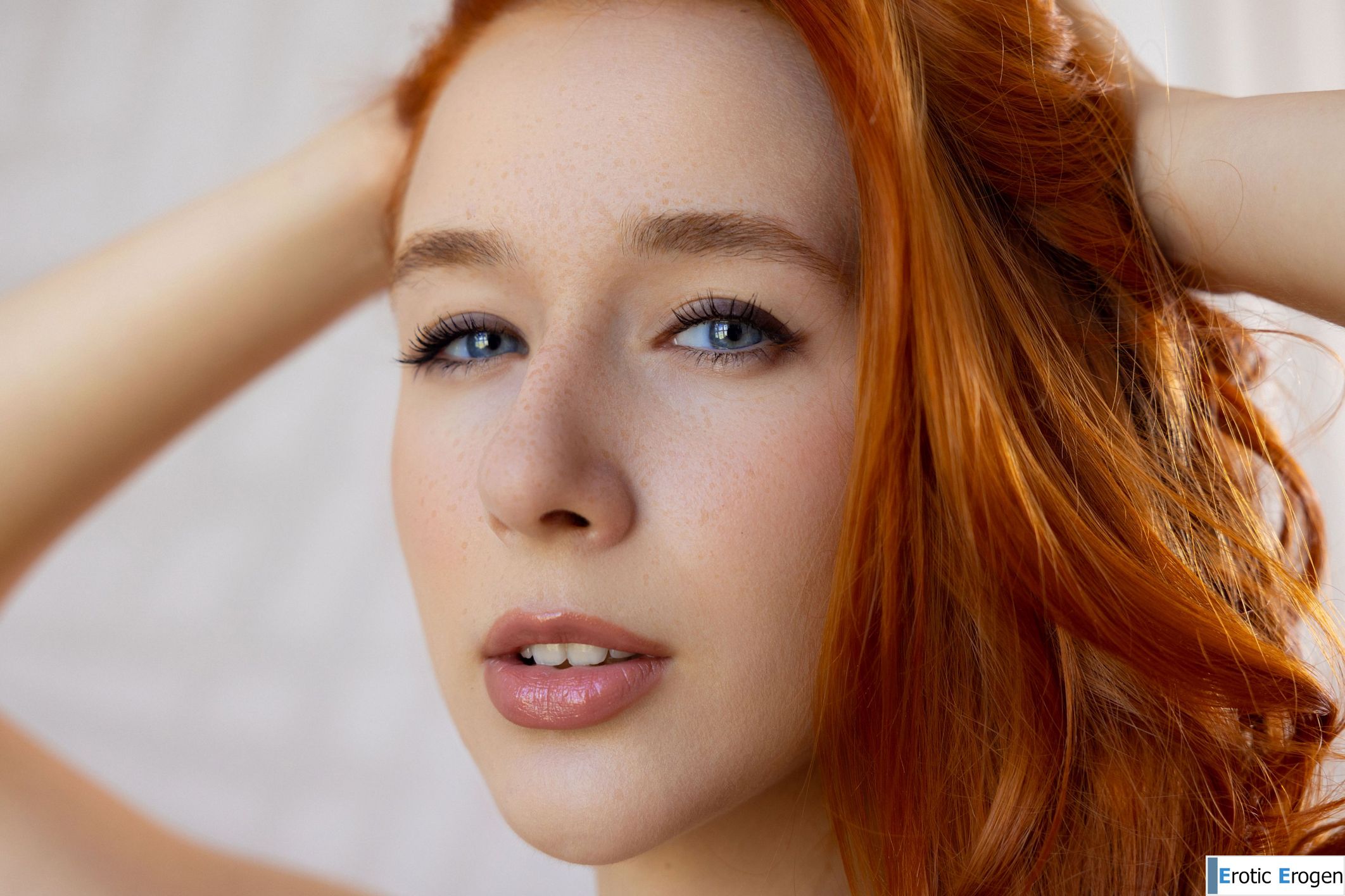 Lila Rouge in Wake Up Call. Фото 11