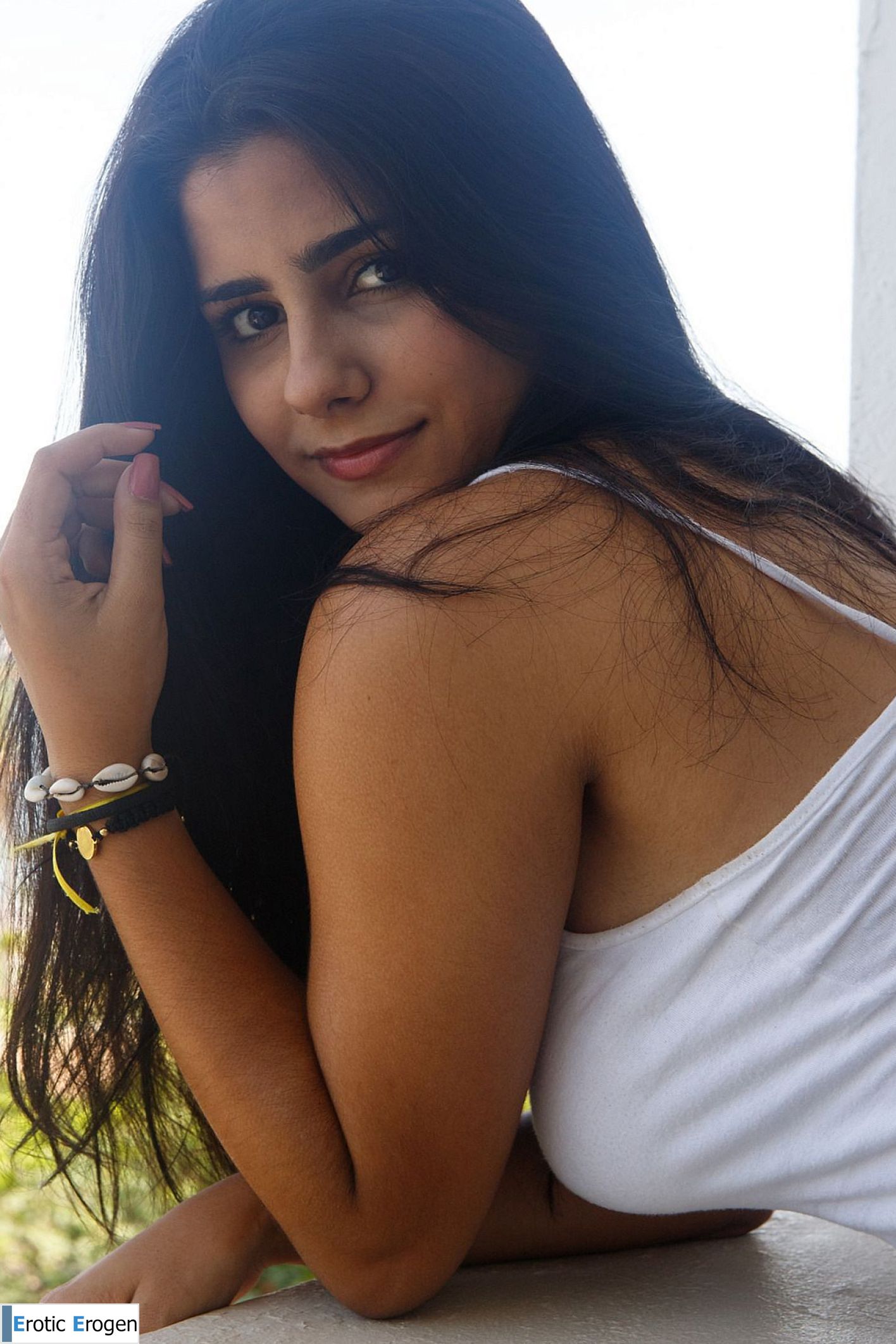 Lissa Mendez in Loose Blues 1. Фото 4