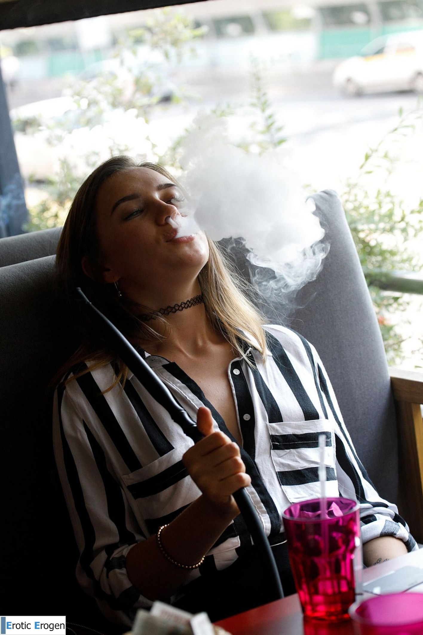Alevtina Batman in Smoke Show. Фото 2