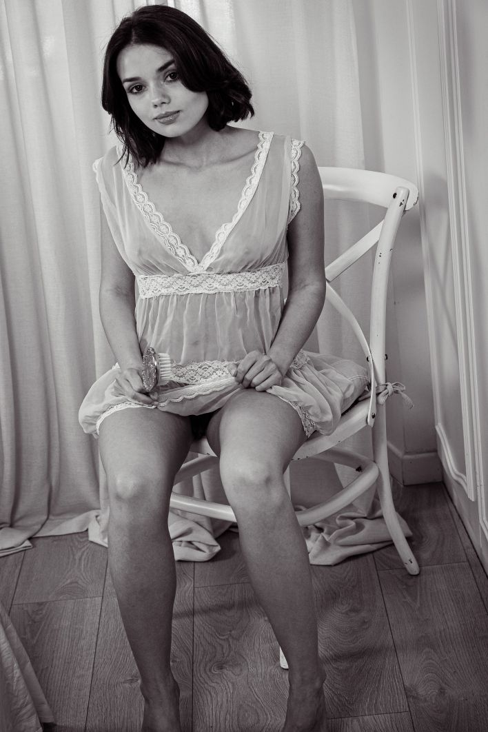 Keira Blue in Damsel In Vintage. Эскиз 26