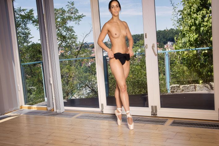 Betzz in Presenting Betzz. Эскиз 15