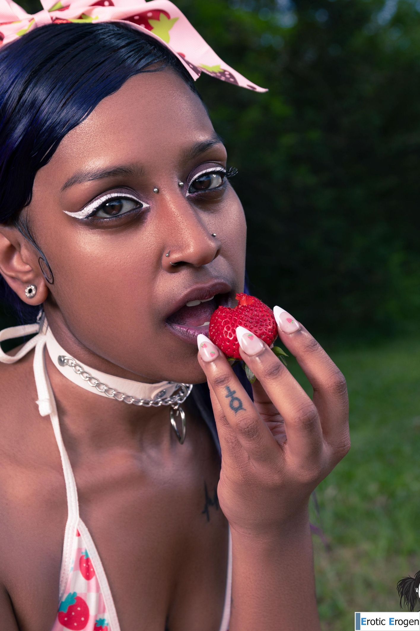 Kawaiikillz in Natures Candy. Picture 5