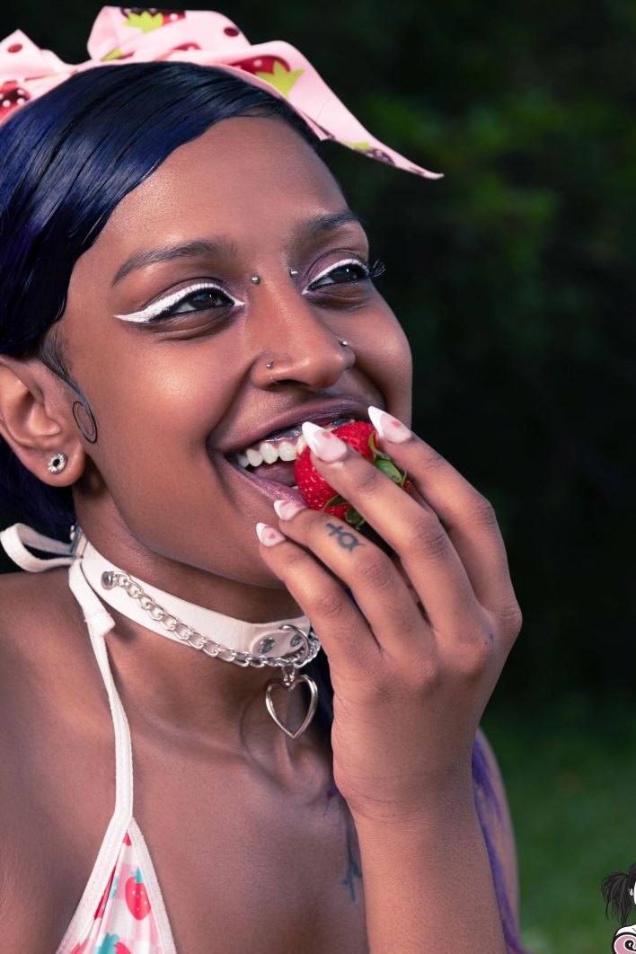 Kawaiikillz in Natures Candy. Thumb 7