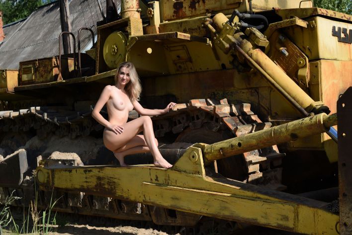 Ava List in Big Equipment. Thumb 12