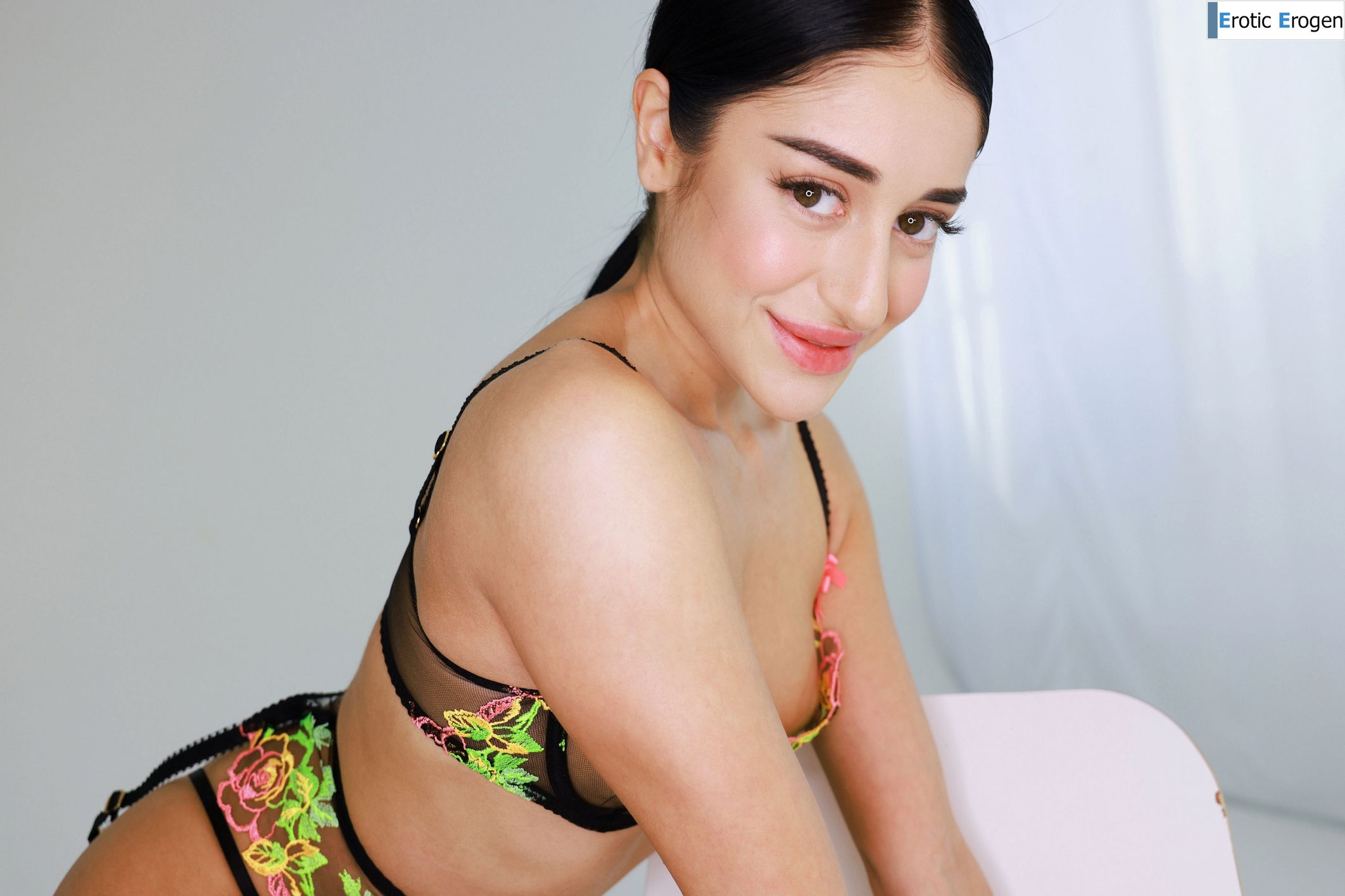 Ara Mix in Casting Ara Mix. Picture 4