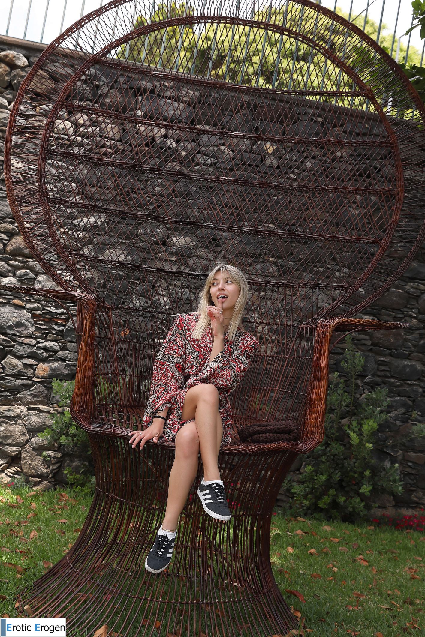 Avery in Postcard From Santa Cruz. Picture 4