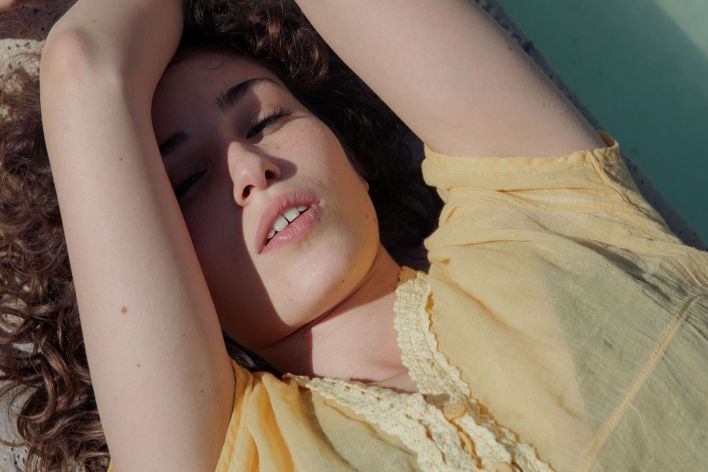 Raquel Linda in Languid Day. Thumb 6