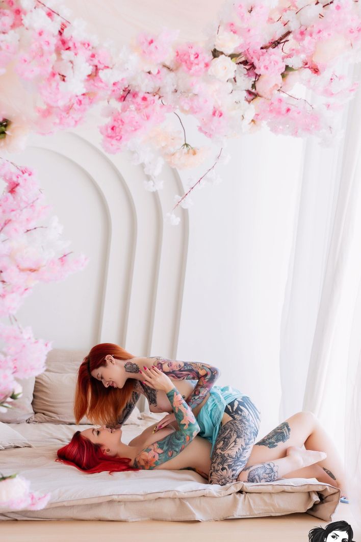 Redd in Blossom. Thumb 14