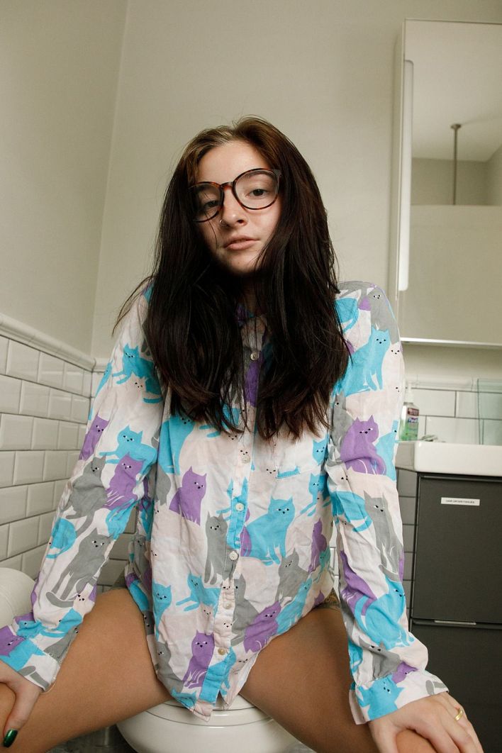 Sasha Apex in Reads Heinlein. Thumb 3