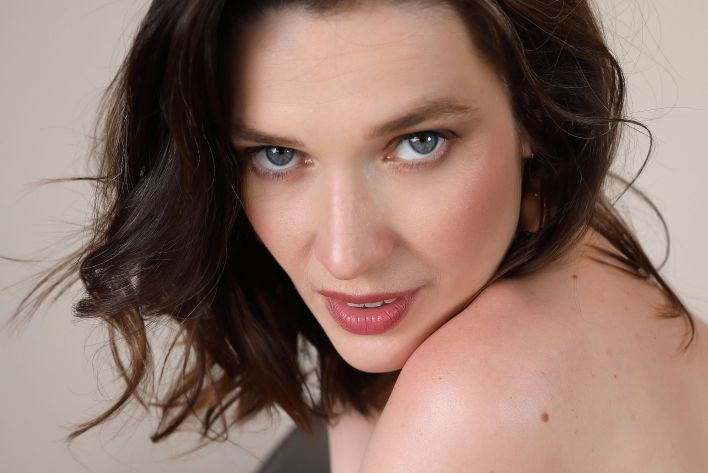 Amelia in The Main Dish. Эскиз 30