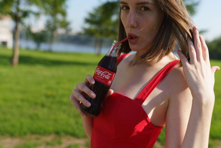 Ina Blossom in Coca Cola Classic. Thumb 4