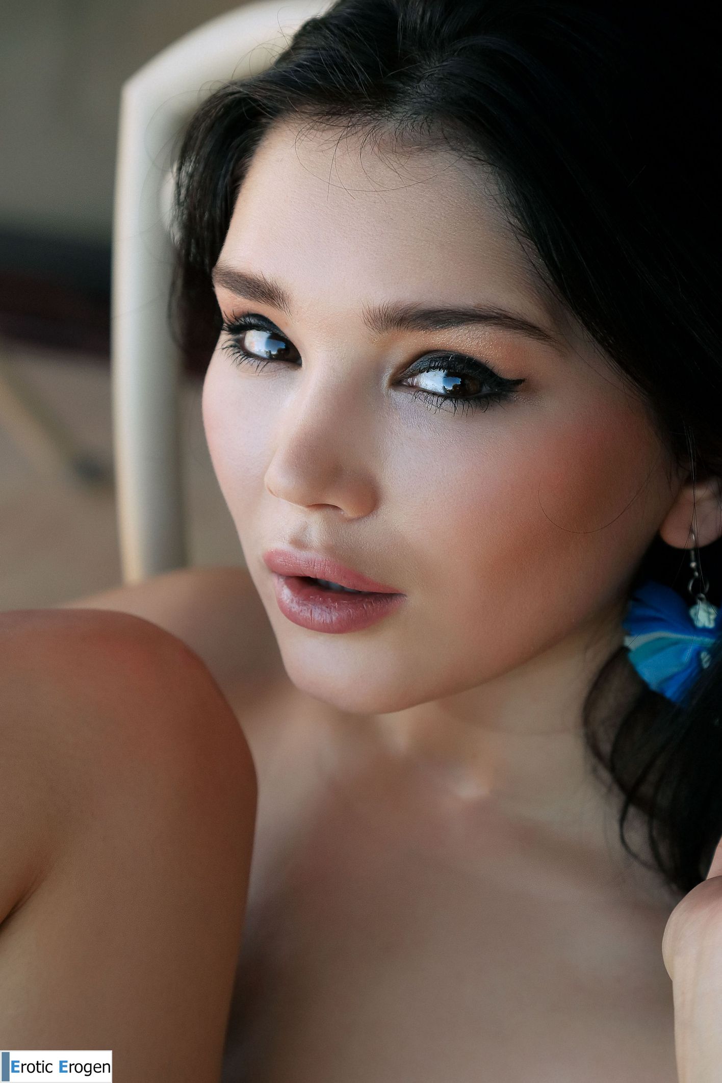 Malena in Patio. Picture 22