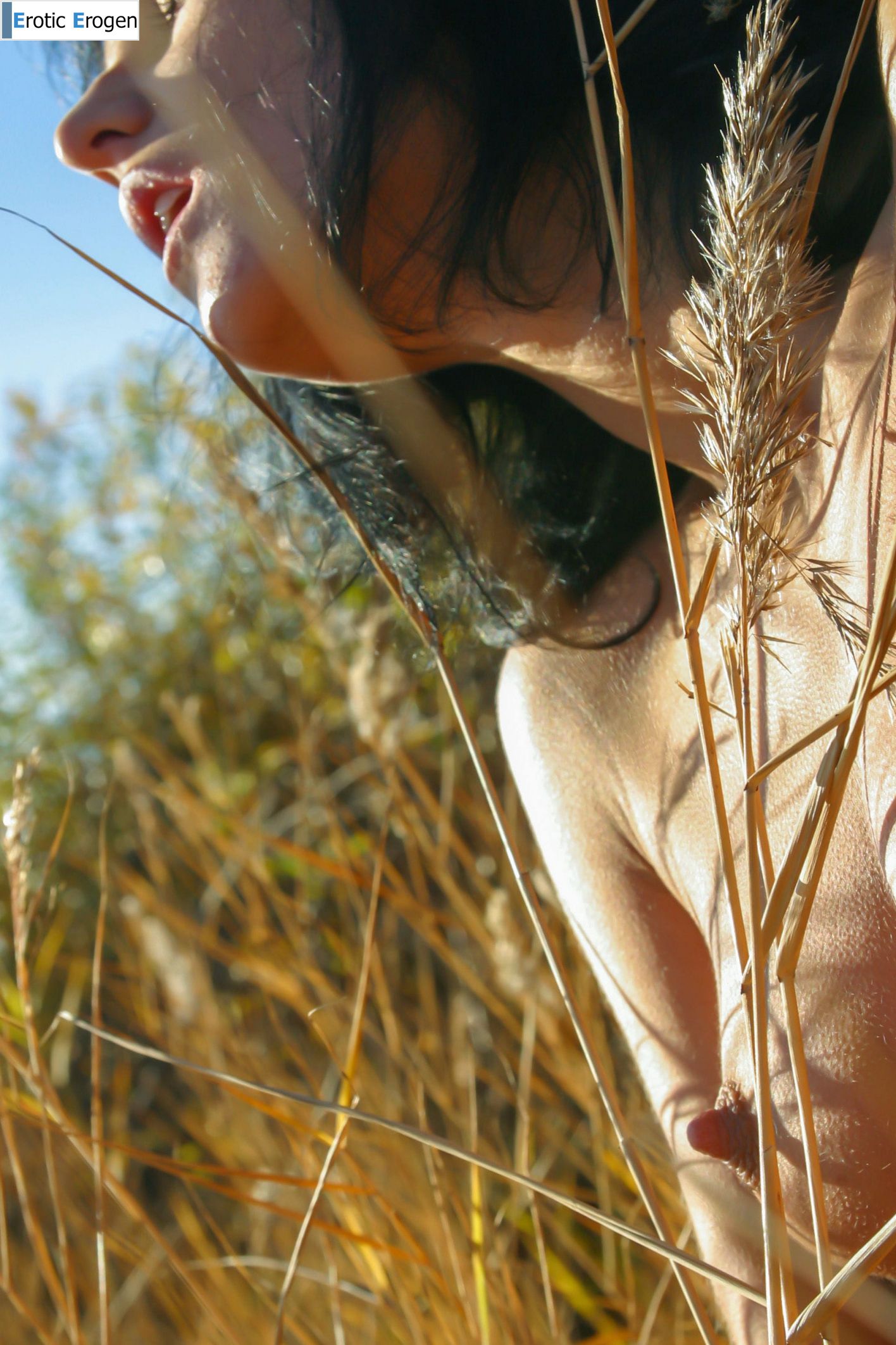 Uriana Z in Dry Branches. Picture 38