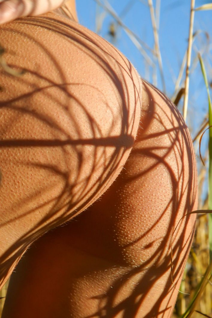 Uriana Z in Dry Branches. Thumb 24