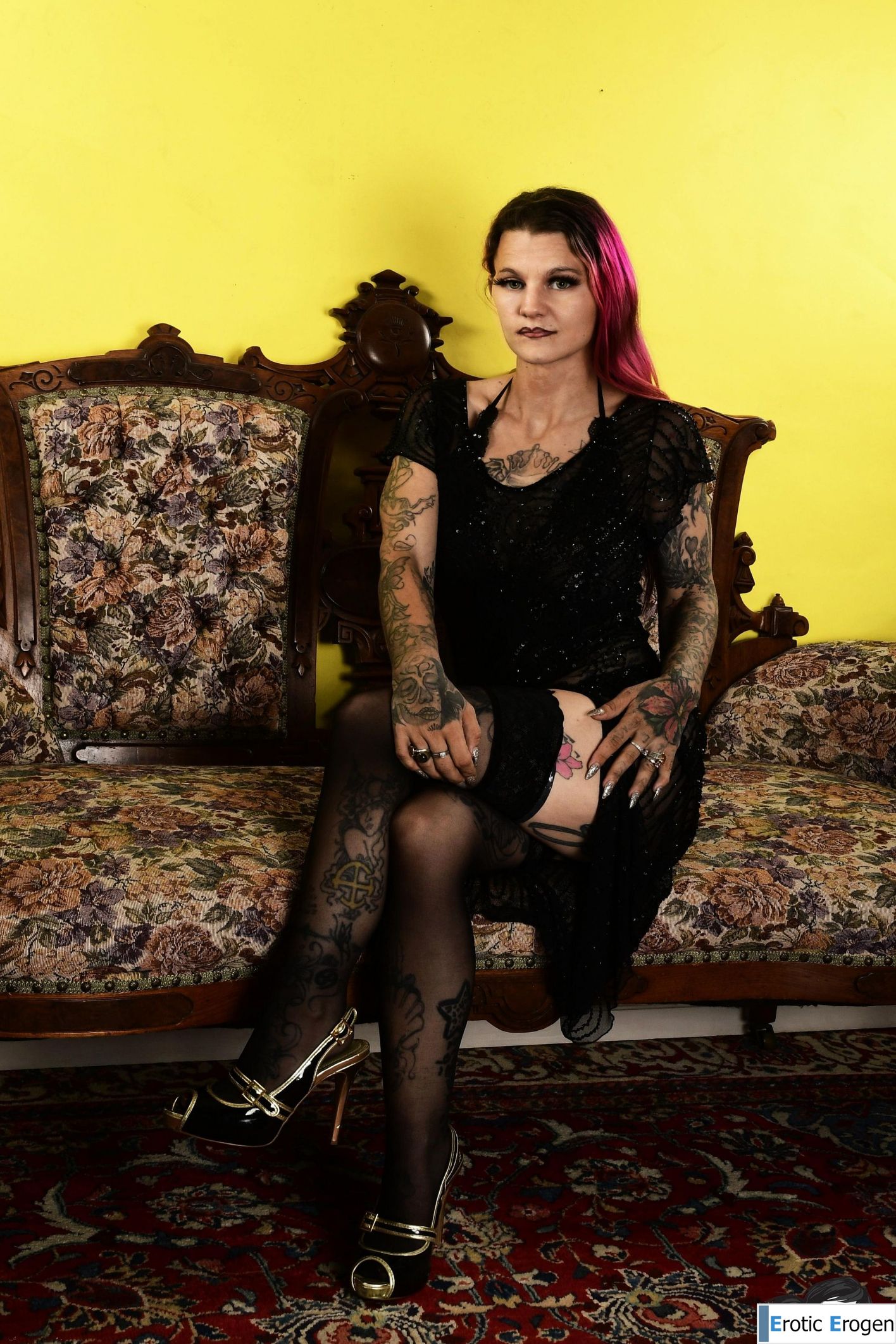 Pinkpashionhd in Vintage Blues. Picture 1