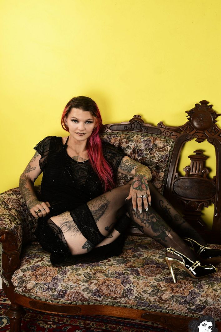 Pinkpashionhd in Vintage Blues. Thumb 4