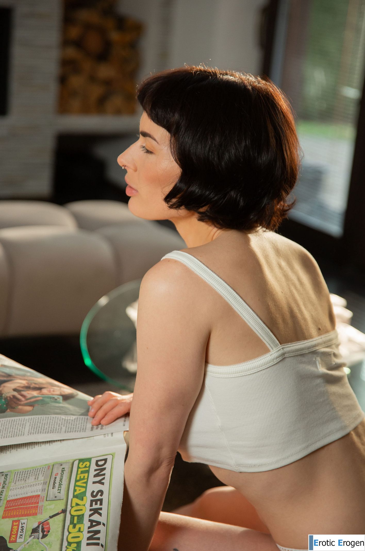 Antonia Sainz, Olive Glass in Morning Romance. Picture 15