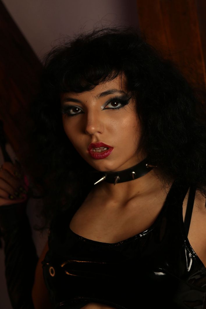 Mitzi X in Hard Orgasm 1. Эскиз 5