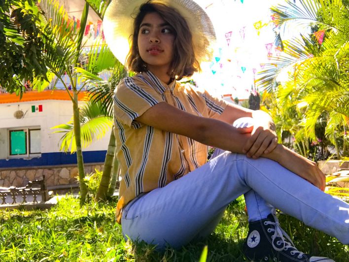 Hazel Heart in Them Apples. Thumb 3