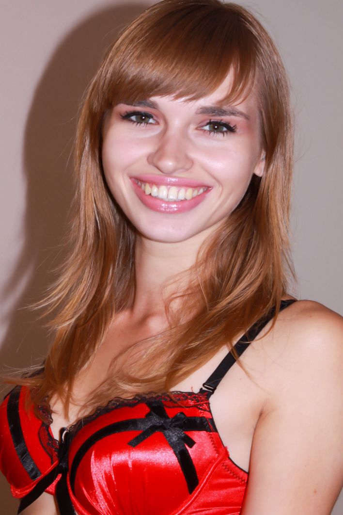 Natalia G in Beauty On Bed. Thumb 30