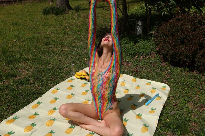 Violet Viper in Rainbow Road. Thumb 15