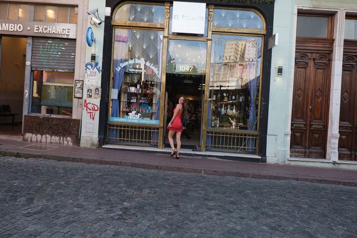 Julie Bernal in Thank You Red. Thumb 24