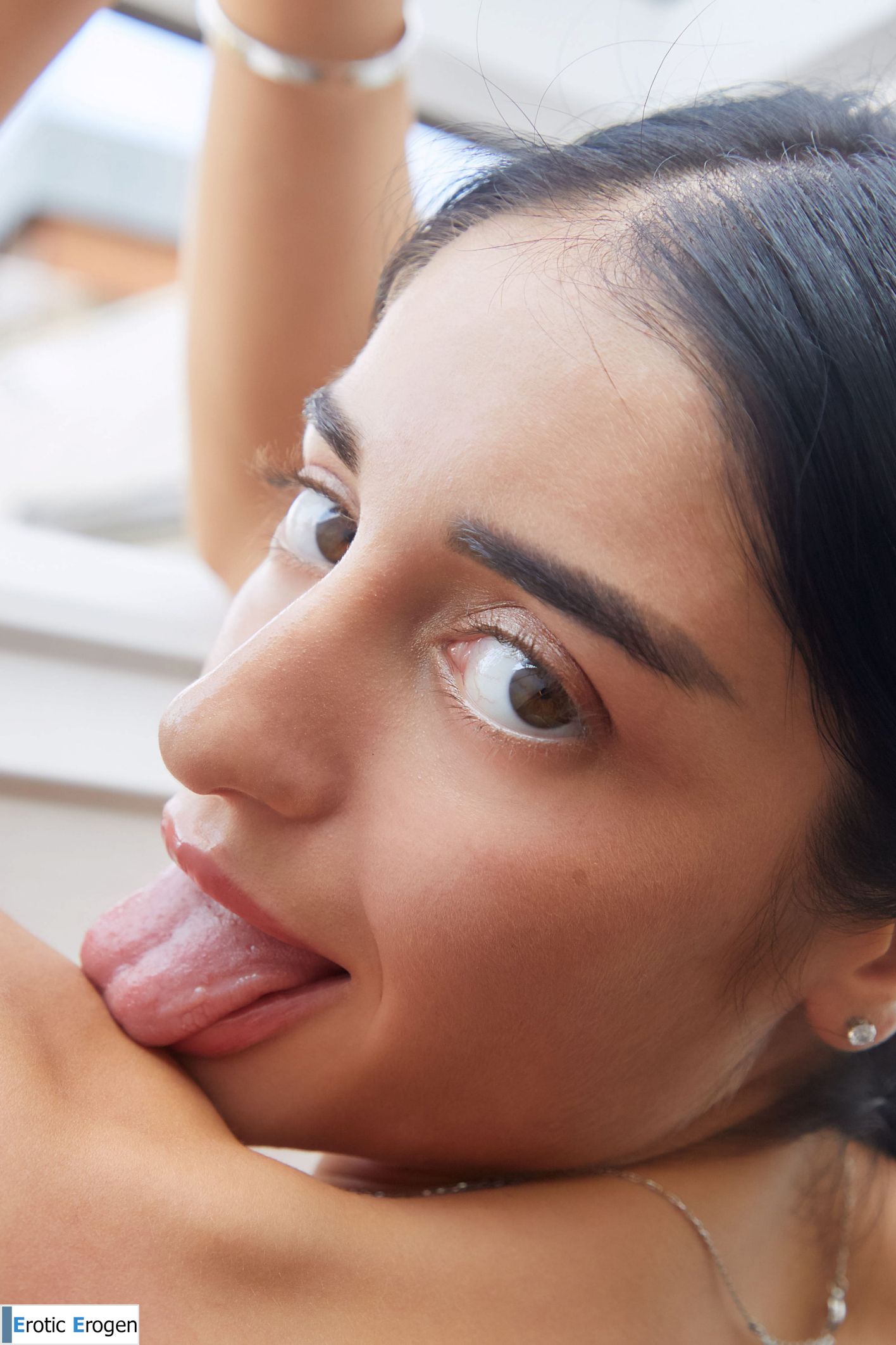 Ara Mix in Wet Heat. Слайд 21