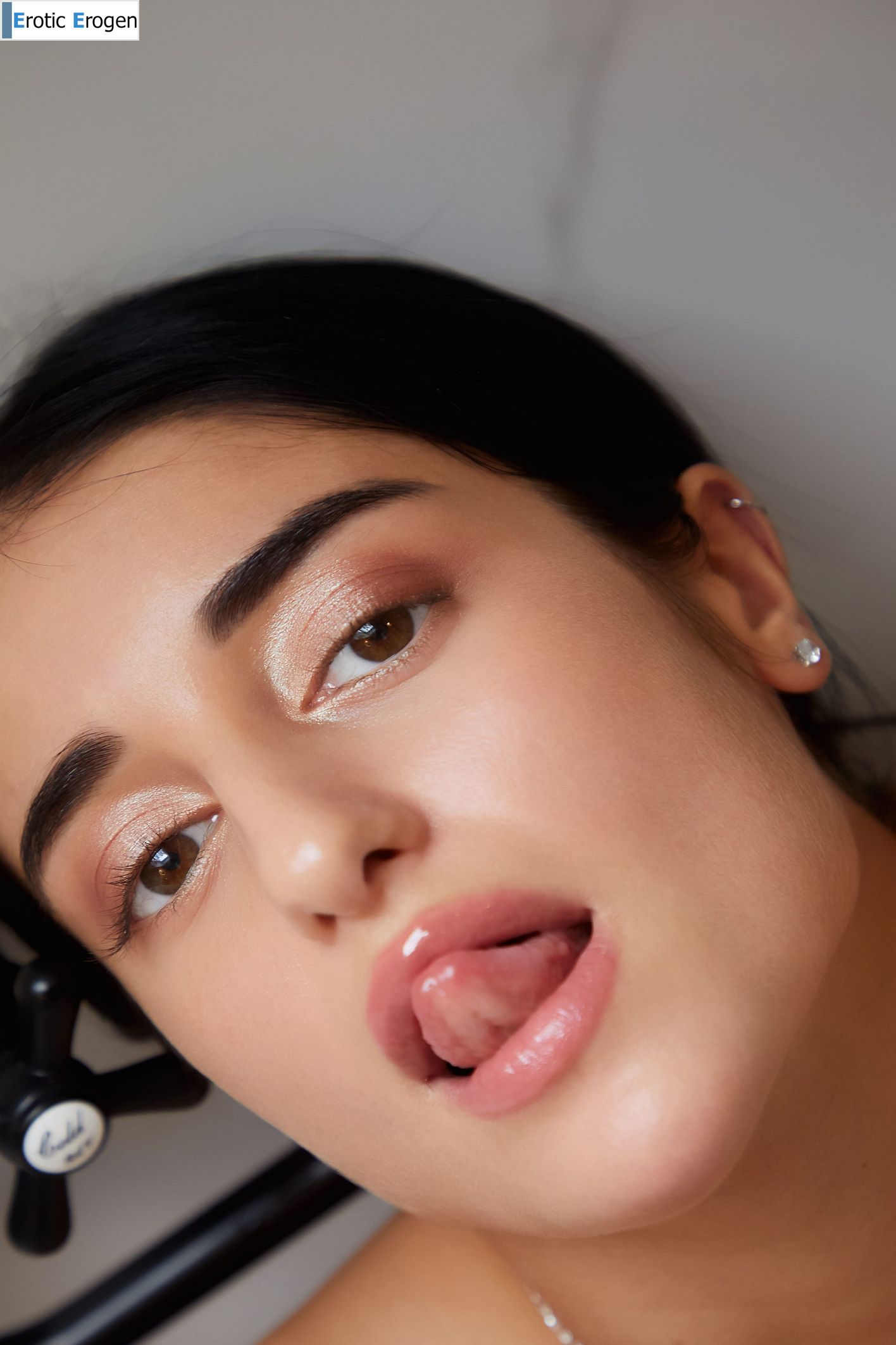 Ara Mix in Wet Heat. Слайд 33