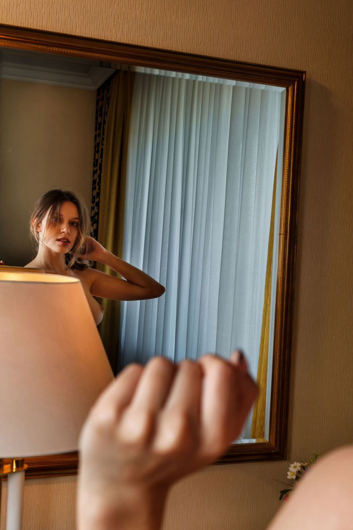 Giselle in Gold Lingerie. Thumb 39