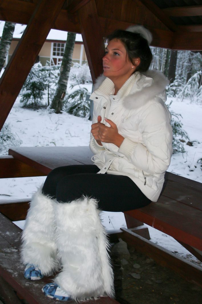 Isabella in Exhibitionist. Эскиз 1