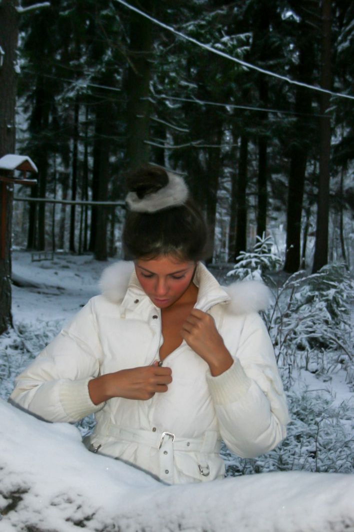 Isabella in Exhibitionist. Эскиз 21