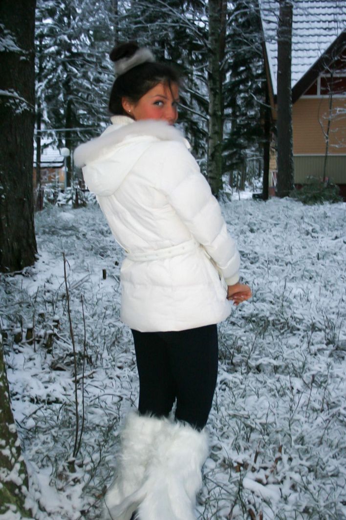 Isabella in Exhibitionist. Эскиз 45