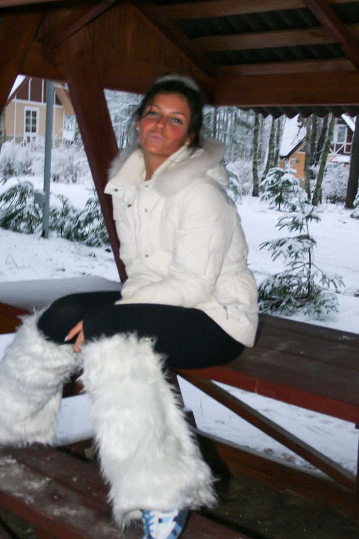 Isabella in Exhibitionist. Эскиз 4