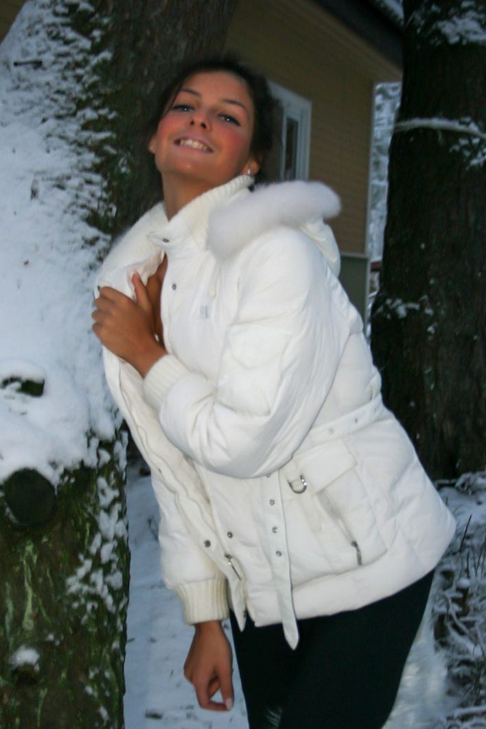 Isabella in Exhibitionist. Эскиз 52