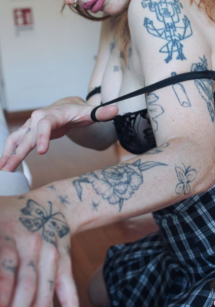 Coccoshark in Eat Me In A Lazy Afternoon. Thumb 16