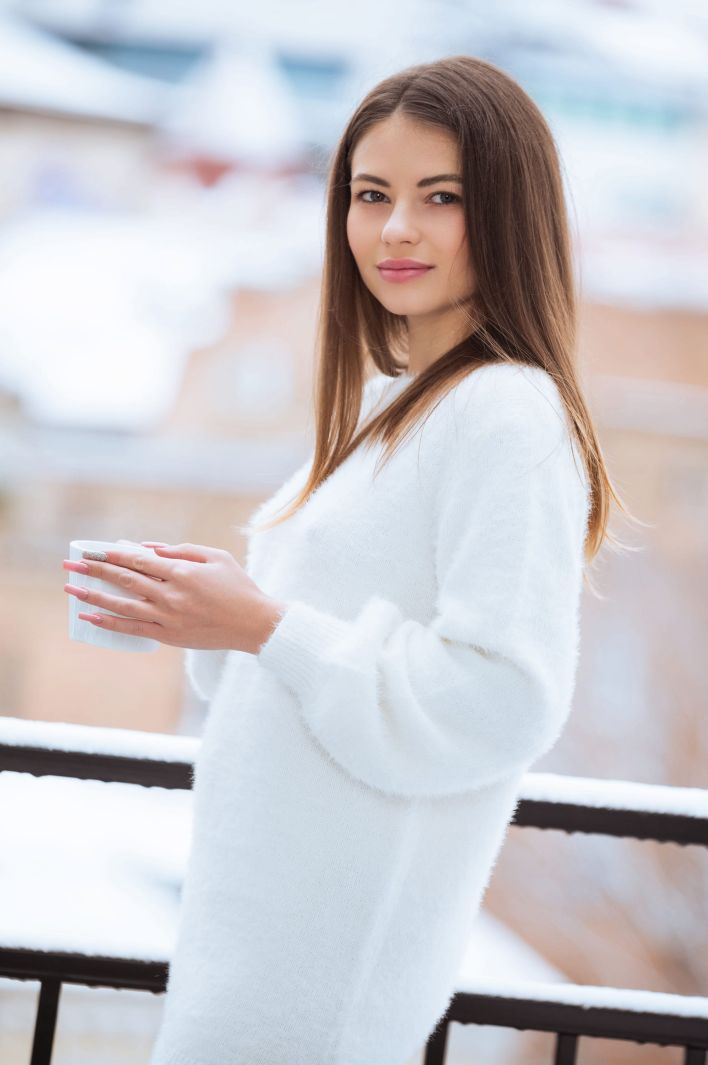 Hilary C in Cashmere. Thumb 1