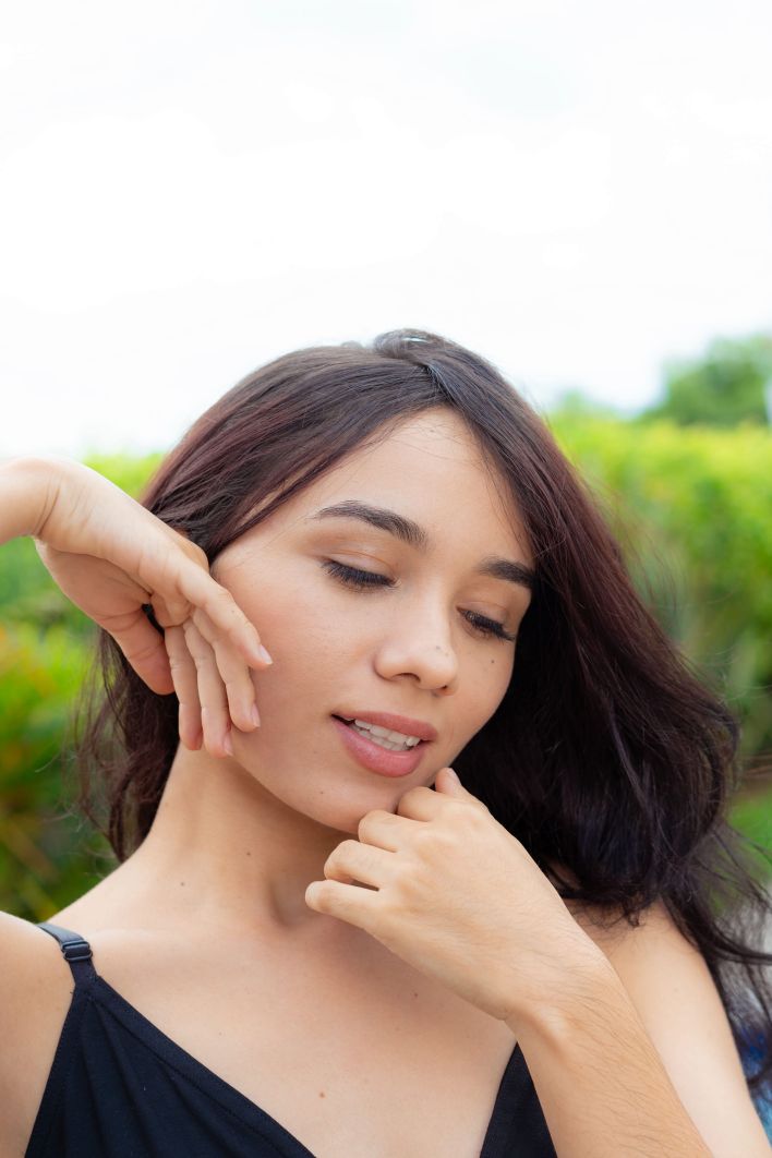 Nathaly in Jacuzzi Play. Thumb 9