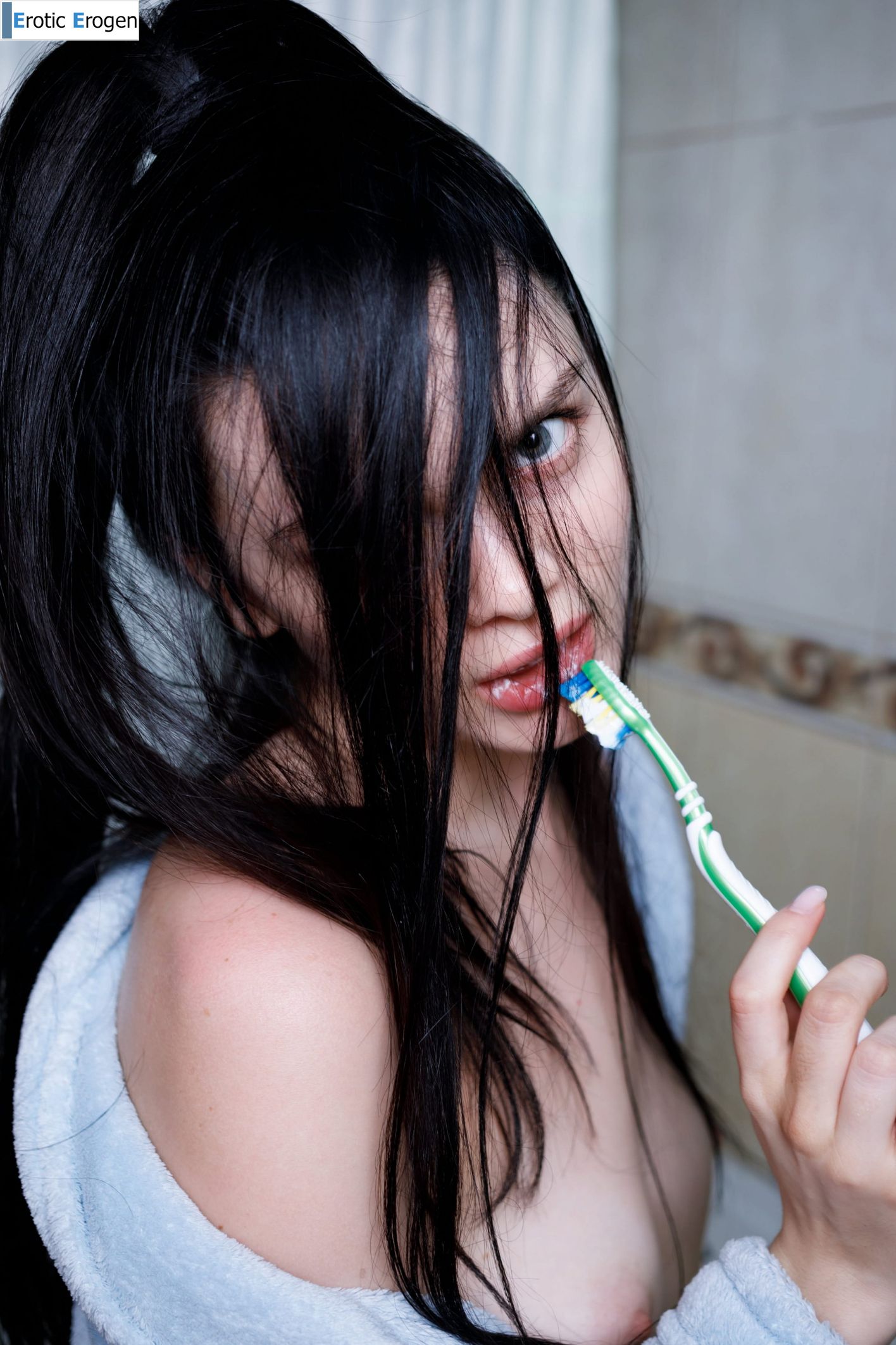 Ariana Mun in Casameu. Slide 9