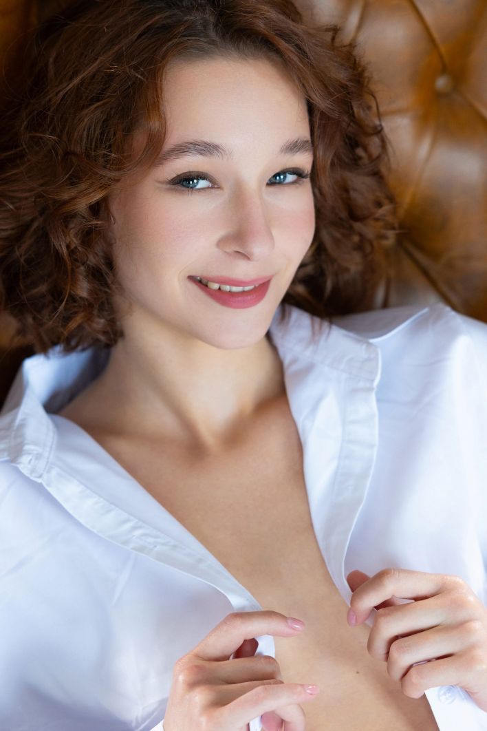 Helga Maier in In The Armchair. Эскиз 3