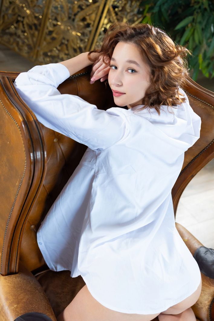 Helga Maier in In The Armchair. Эскиз 5